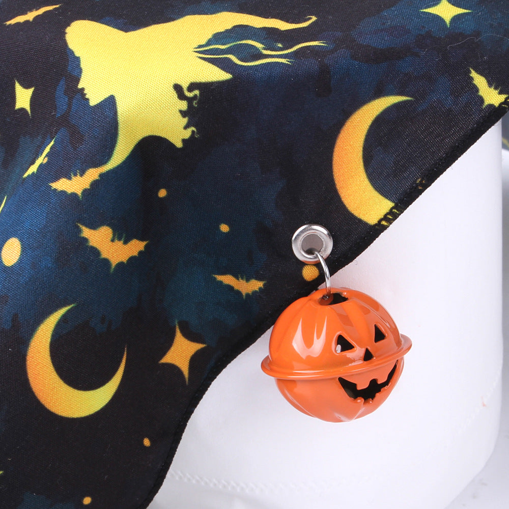 KFX-9019581 Halloween Print Triangle Towel for Dogs and Cats – Polyester Material with Fun Designs