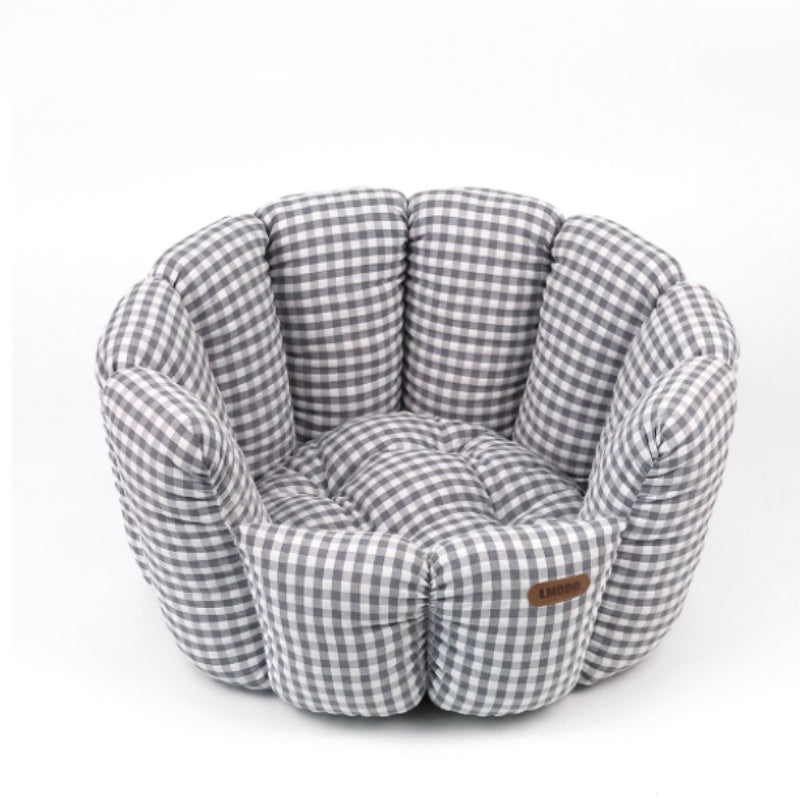 KFX-9032125 Cozy Gray Plaid Pet Bed for All Seasons - Cotton and PP Cotton Lining, Non-Slip Base