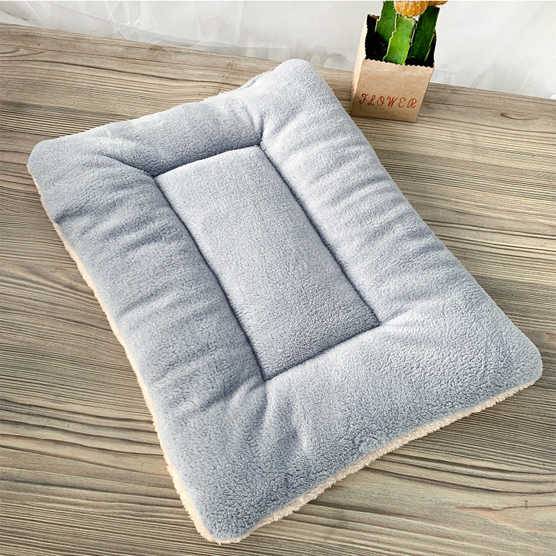 KFX-9035325 Cozy Coral Fleece Winter Pet Sleeping Pad with Various Fun Designs