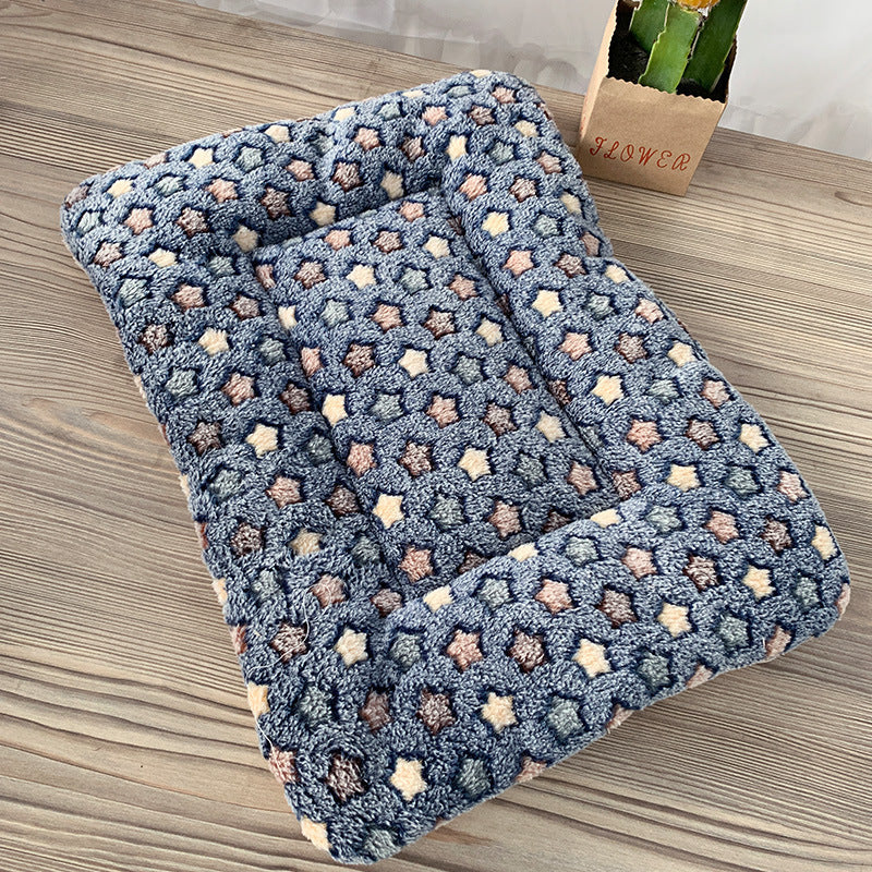 KFX-9035325 Cozy Coral Fleece Winter Pet Sleeping Pad with Various Fun Designs