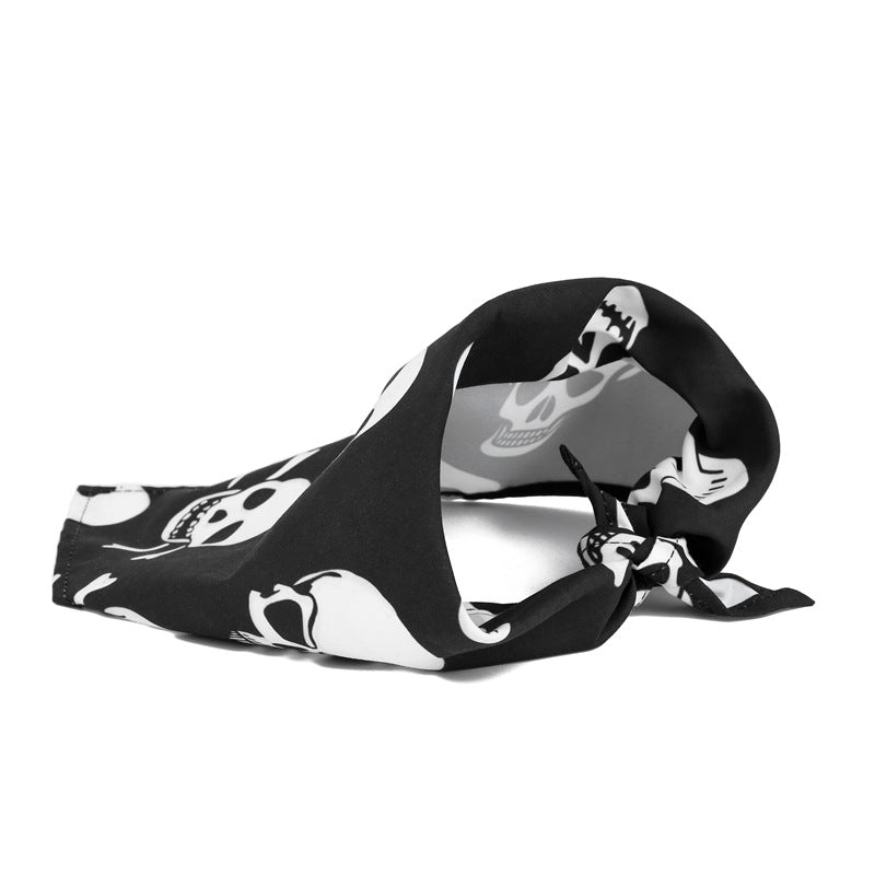 KFX-9052349 Halloween Skull Dog Slobber Towel - Polyester Triangle Scarf for Dogs
