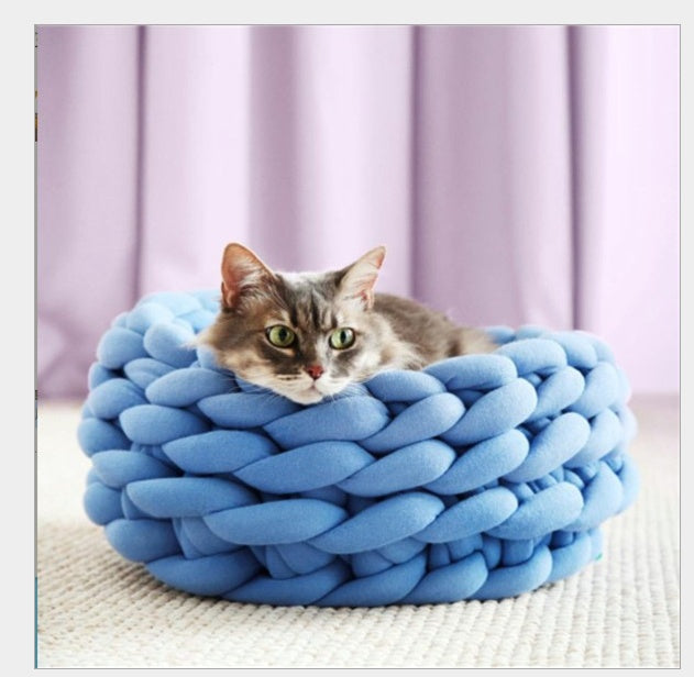 KFX-9081789 Cozy Hand-Woven Pet Bed with Quilted Surface - Machine Washable Cotton for Dogs and Cats