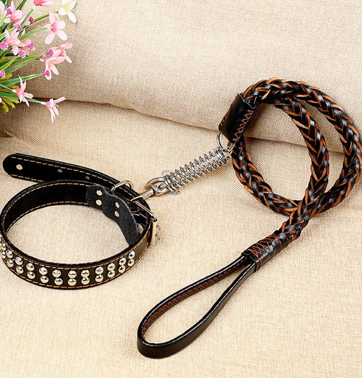 KFX-9104573 Leather Traction Rope Chain Collar with Adjustable Size and Explosion-proof Design
