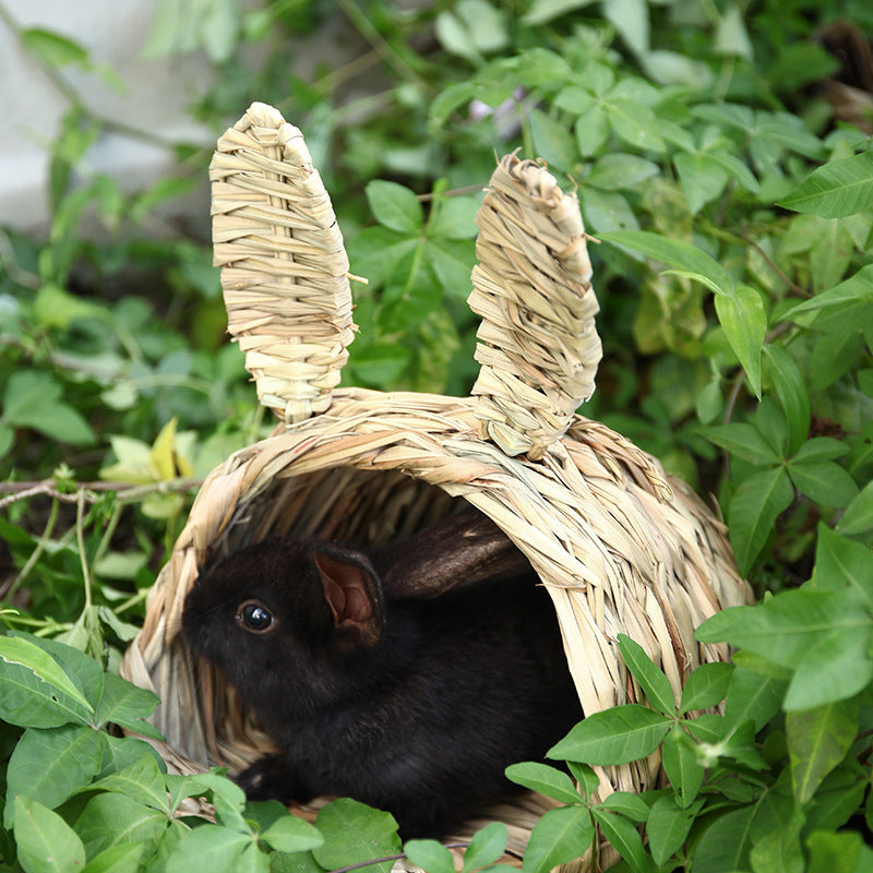 KFX-9147325 Handmade Hibiscus Grass Tunnel for Small Pets - Cozy Woven Hideaway for Rabbits and Small Animals