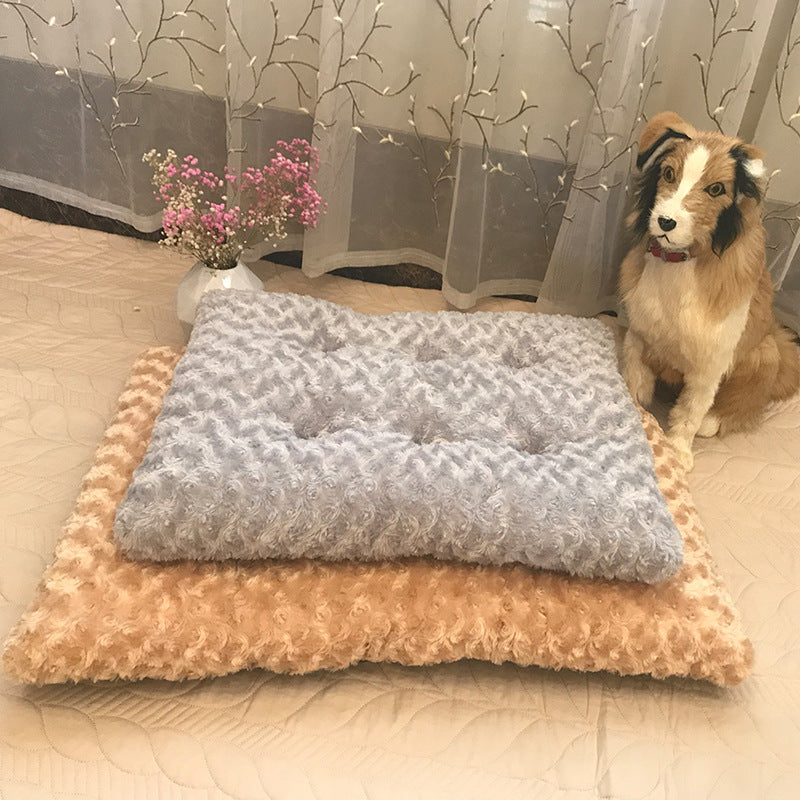 KFX-9264701 Plush Pet Mat for Cats and Dogs – Soft Cloth Bed in Apricot and Gray