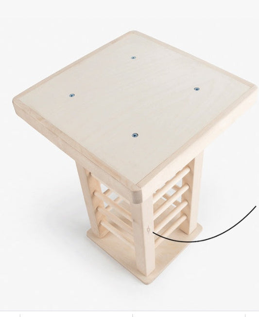 KFX-9294013 Multifunctional Wooden Straw Rack for Rabbits - Square Grass Frame, Large Size 36.5x24.5x16.5cm