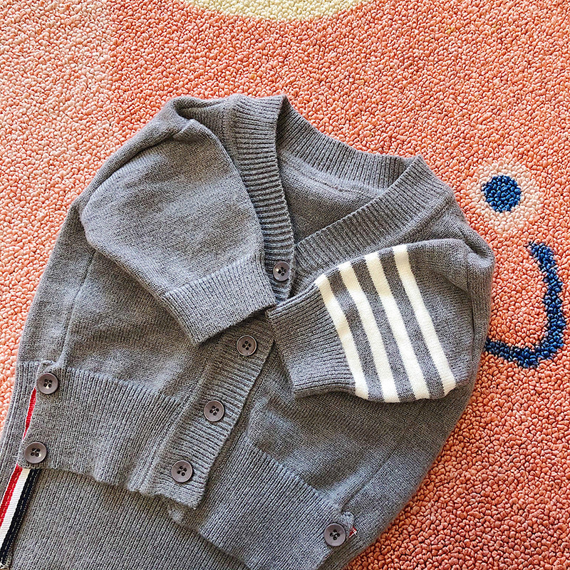 KFX-9326397 Cozy Gray Cardigan Sweater for Dogs in Various Sizes