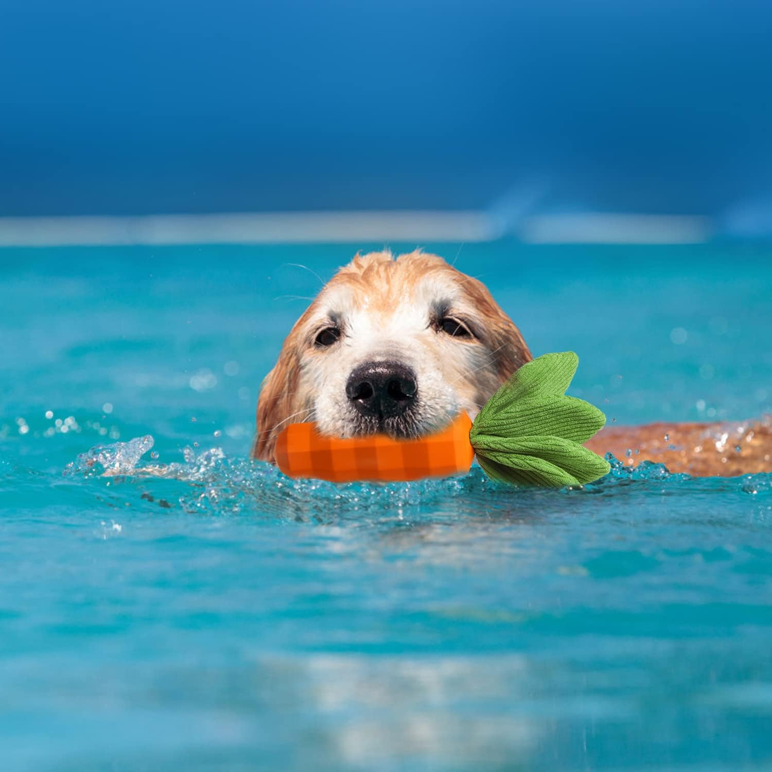 KFX-9341373 Durable Interactive Squeaky Dog Toy for Medium Dogs - Milk Flavor Rubber Carrot with Crinkle Leaves, Ideal for Training and Dental Care