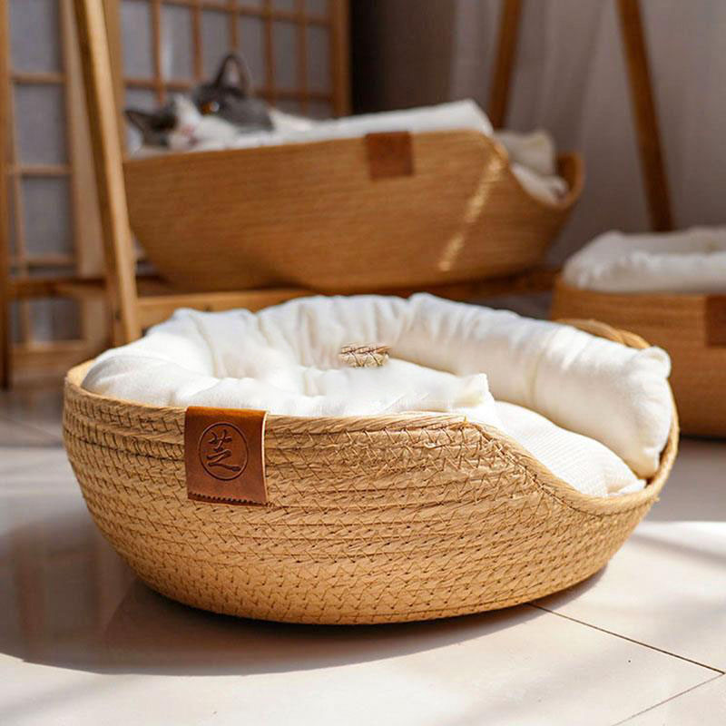 KFX-9409469 Rattan Cat Bed with Removable Pads - Stylish Hanging Basket for Cats of All Sizes