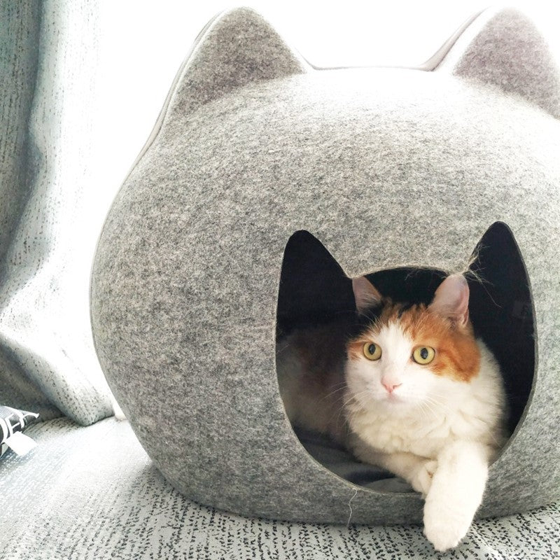 KFX-9436477 Enclosed Cat House with Litter Space - Soft Felt Design in Gray, Pink, Brown