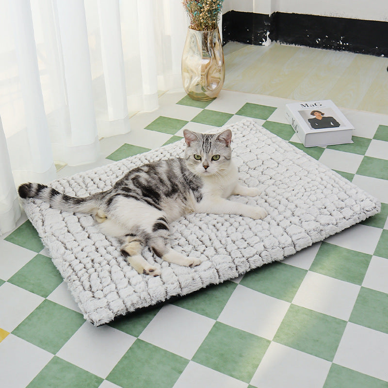 KFX-9488317 Cozy Fleece Dog Bed and Cat Nest Pet Pad - Warm Winter Comfort, Available in Two Sizes