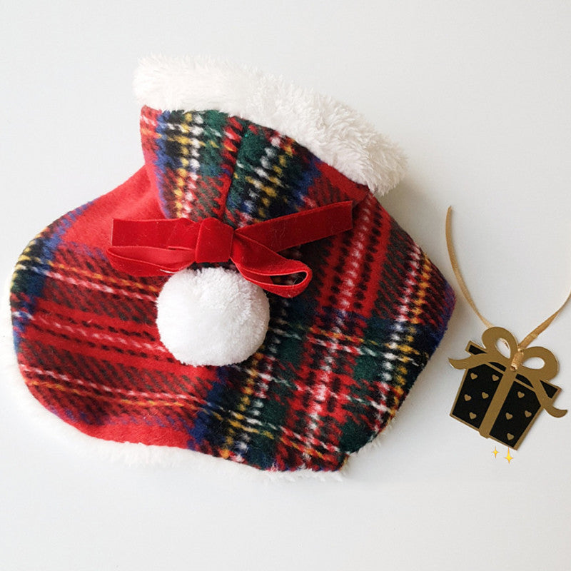 KFX-9507901 Cozy Red Christmas Cloak for Pets - Polyester Leisure Wear, Sizes S/M/L/XL