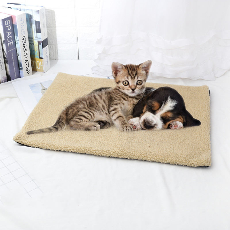 KFX-9521085 Self-Heating Cashmere Pet Pad for Dogs and Cats, 60x45CM, Anti-Slip Design