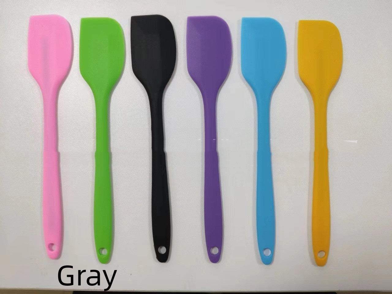 KFX-9569469 Plastic Tableware Scraper for Cats - Available in Multiple Colors