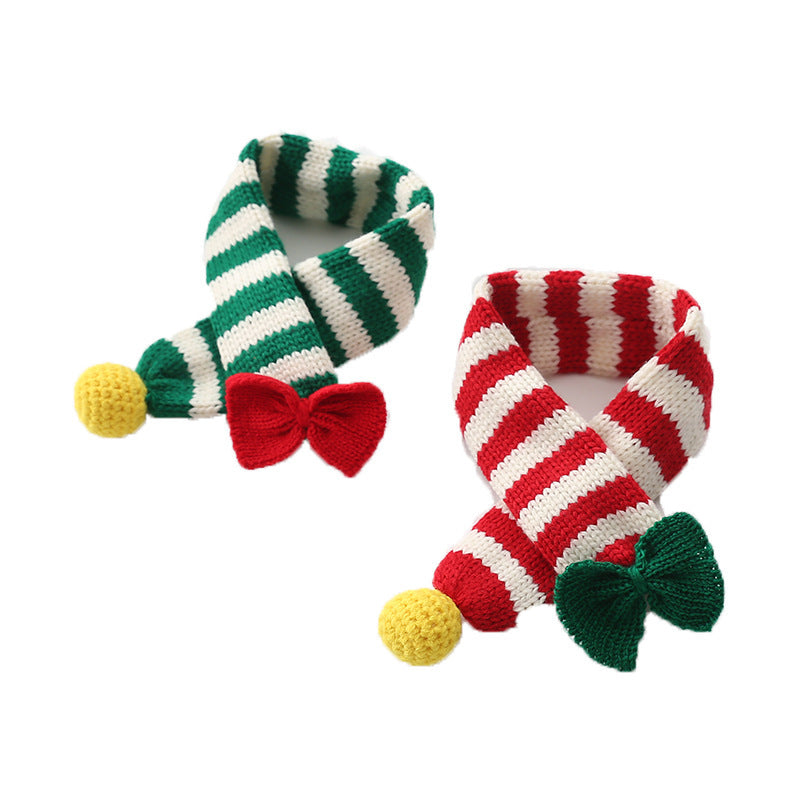 KFX-9576637 Warm Handmade Woolen Scarf for Dogs - Stylish and Cozy, Available in Red and Green