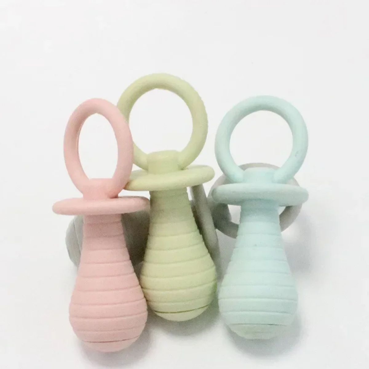 KFX-9597757 Pet-Friendly Pacifier Chew Toys for Puppies and Kittens - Soft Rubber Squeaker in Multiple Colors