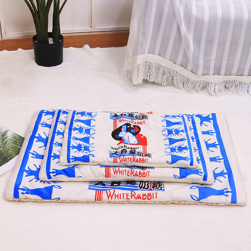 KFX-9625149 Soft Thicken Raised Edge Pet Bed and Blanket Mat for Cats and Dogs