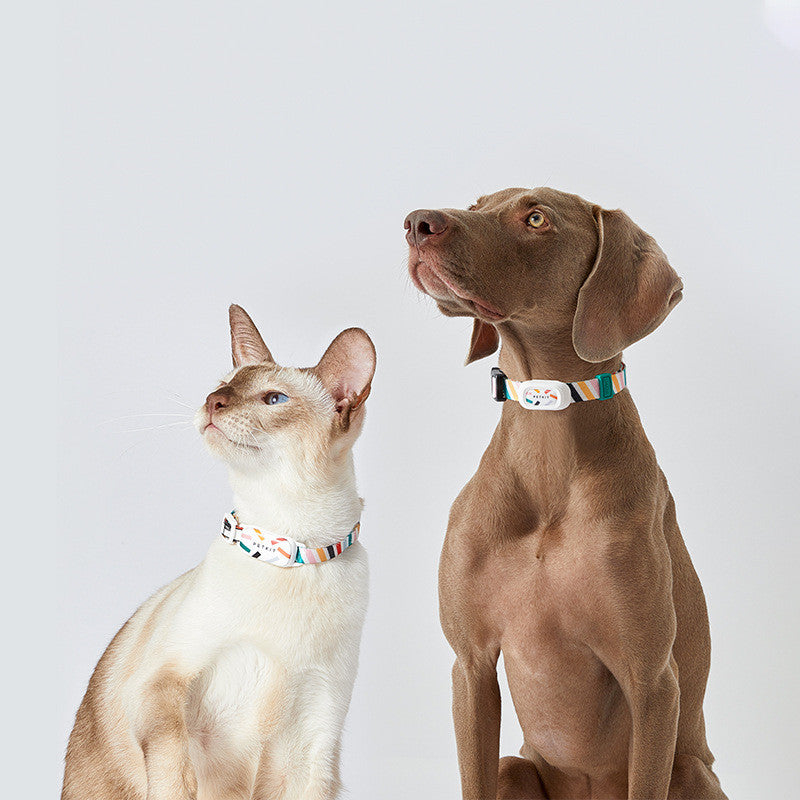 KFX-9631677 Pet Dog Activity Detection Wearable for Cats and Dogs - Adjustable Fit & Stylish Monochrome Design