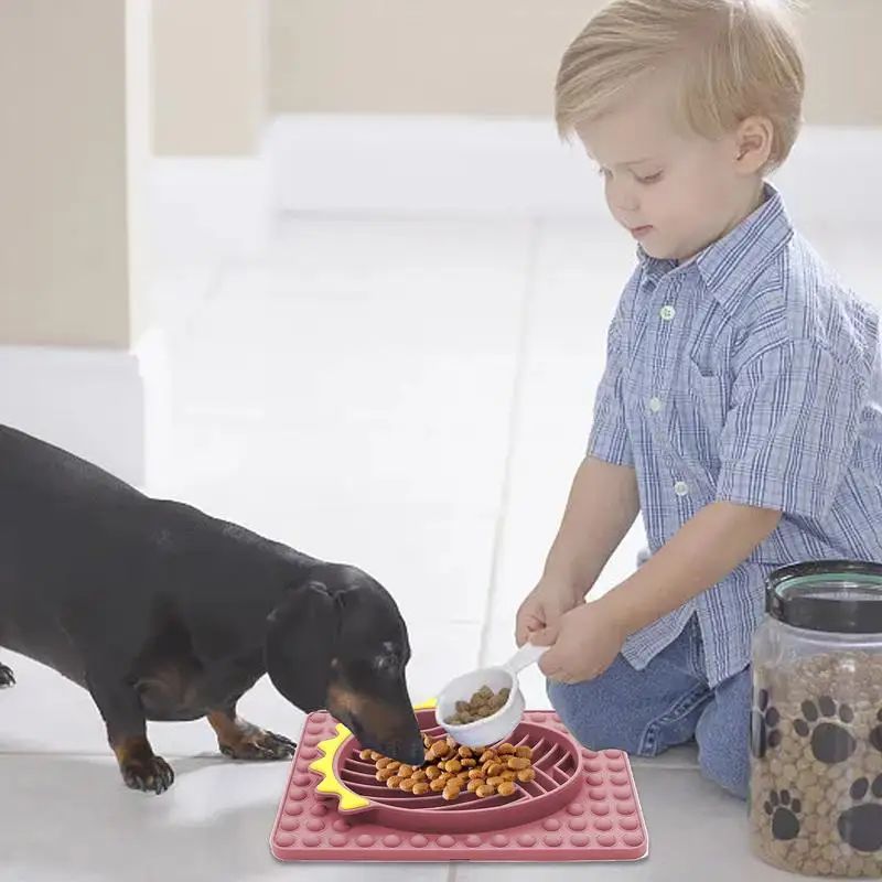 KFX-9721789 Stable Slow Feeder Licking Mat for Dogs and Cats - Smooth Texture, Reduces Eating Speed