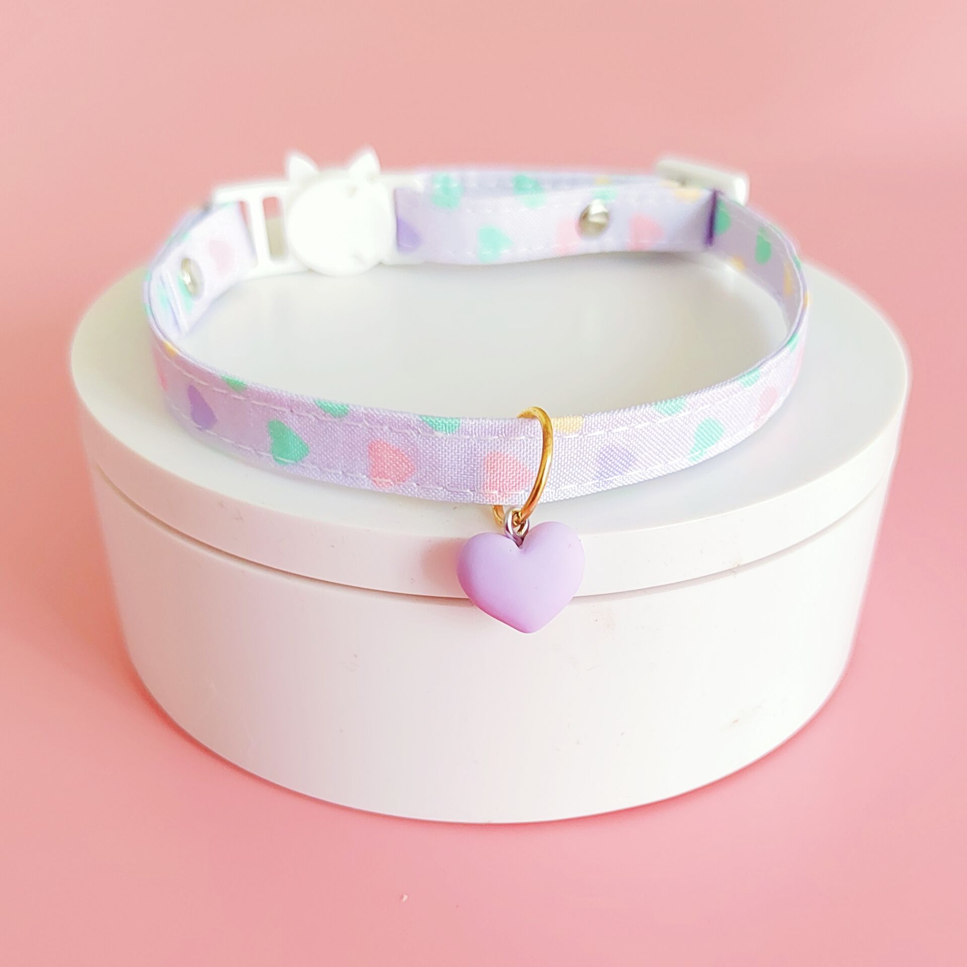 KFX-9723581 Adjustable Love Pattern Cat Collar in Various Colors