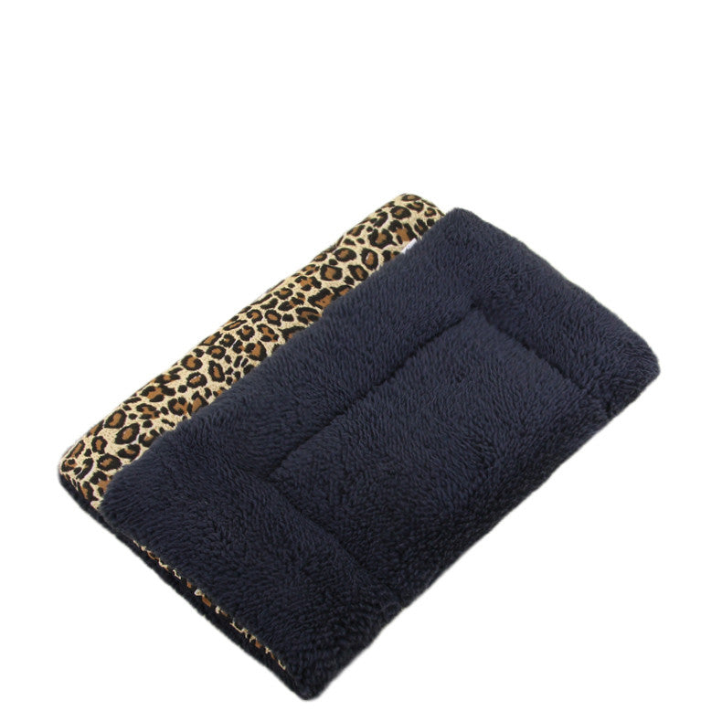 KFX-9729213 Winter Bite Resistant Pet Mat - Various Sizes for Dogs up to 65 kg