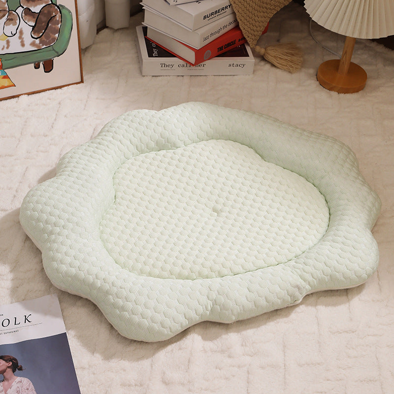 KFX-9788989 Pet Cooling Sleeping Mat for Cats and Dogs - Soft Sponge and PP Cotton Fabric - 70x55CM Size