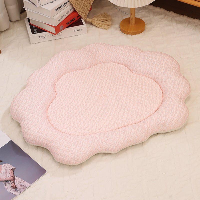 KFX-9788989 Pet Cooling Sleeping Mat for Cats and Dogs - Soft Sponge and PP Cotton Fabric - 70x55CM Size