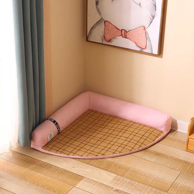 KFX-9792957 Cooling Pet Bed with Bamboo Fiber - Triangular Design for Dogs and Cats, Comfortable Summer Sleeping Mat