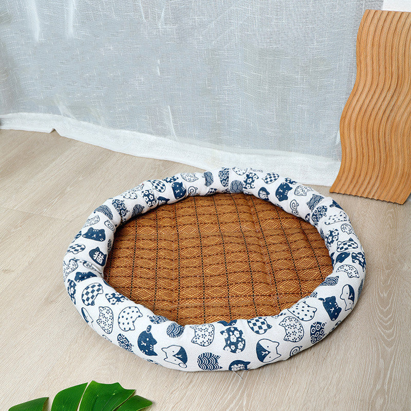 KFX-9972285 Fashionable Breathable Pet Kennel - Stylish Minimalist Design in White and Blue Cat Prints, Multiple Sizes Available